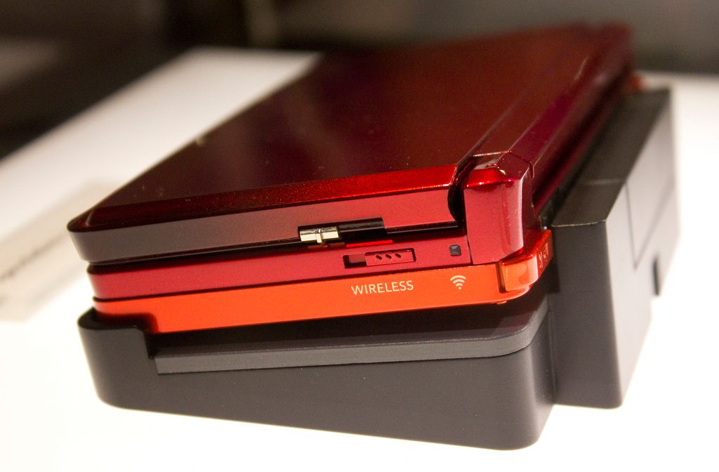 Nintendo discontinuing Flame Red 3DS model
