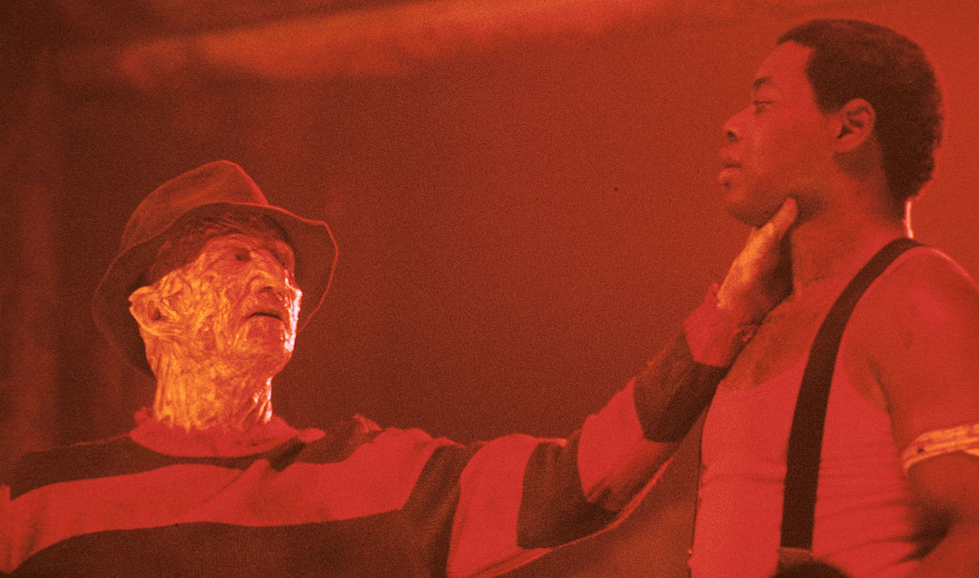 噩夢榆樹街系列反派弗雷迪·克魯格（Freddy Krueger）的喉嚨有受害者。