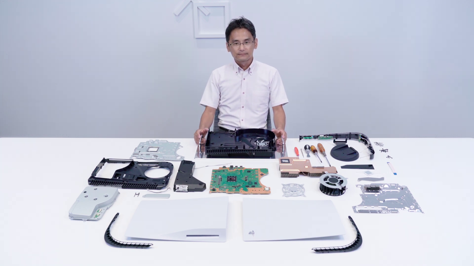 PS5 teardown video: Sony shows off SSD slot and other components