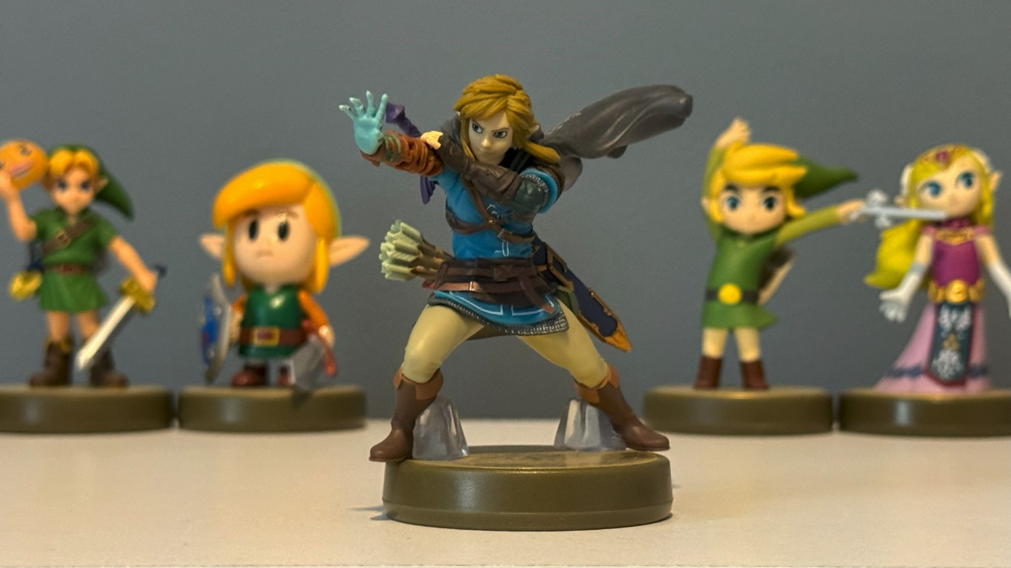 ゼルダの伝説 botw&totk　アミーボ付き 46pcs BOTW TOTK amiibo Zelda Tears of the Kingdom amiibo
