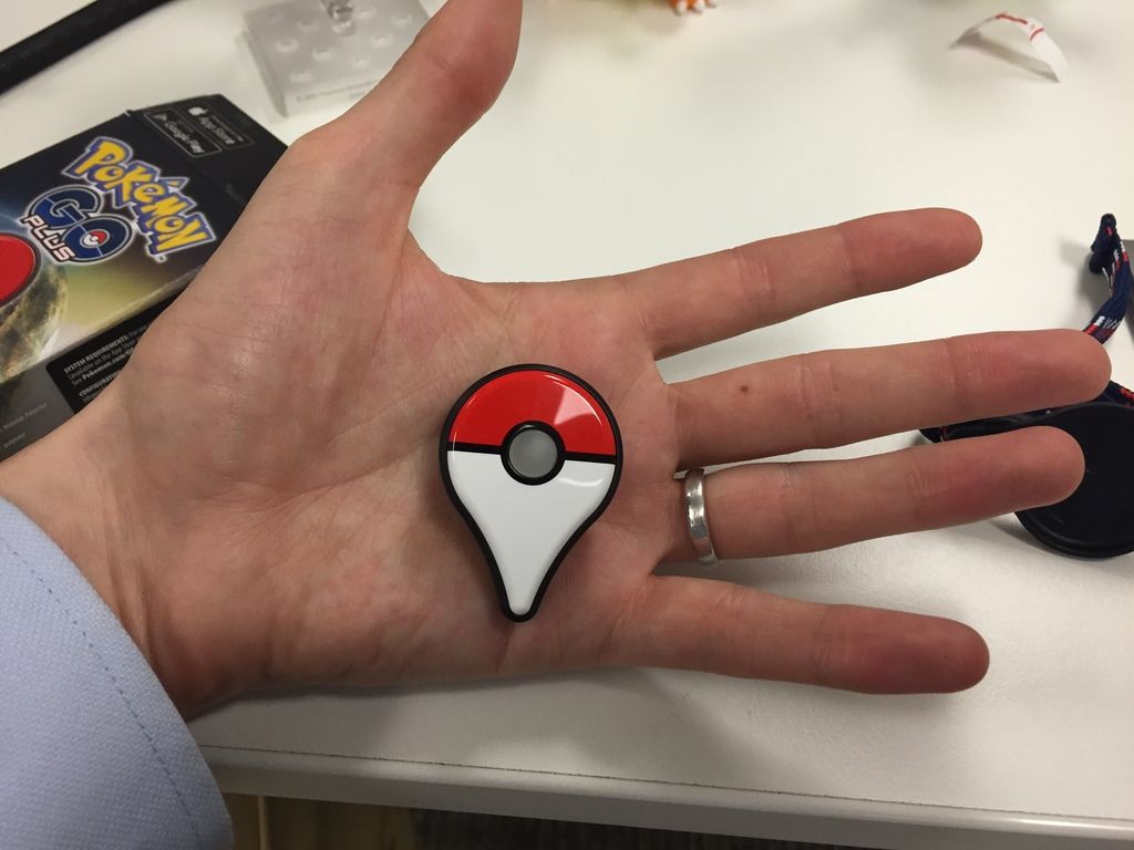 新品 Pokémon GO Plus Niantic Amazon.com: Nintendo Pokemon Go Plus - Not Machine Specific